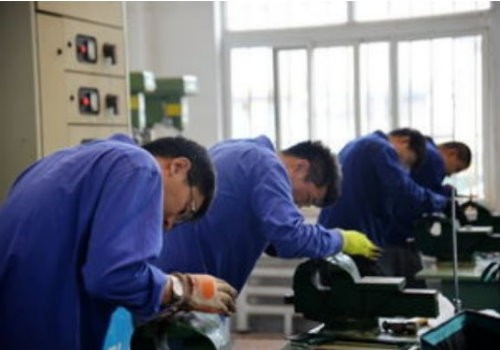 ǯ����ѵѧУ